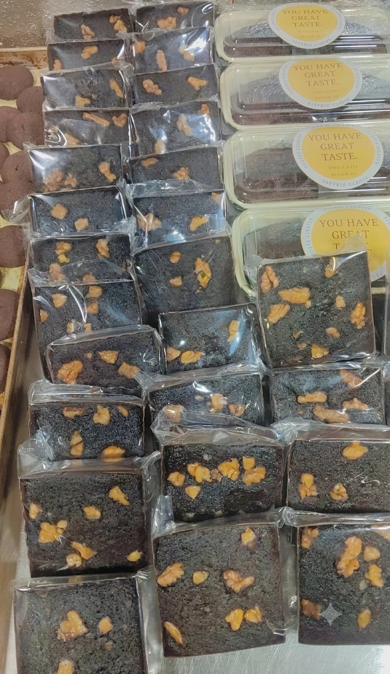 Walnut-topped brownies packed for Diwali gifting in Gurgaon